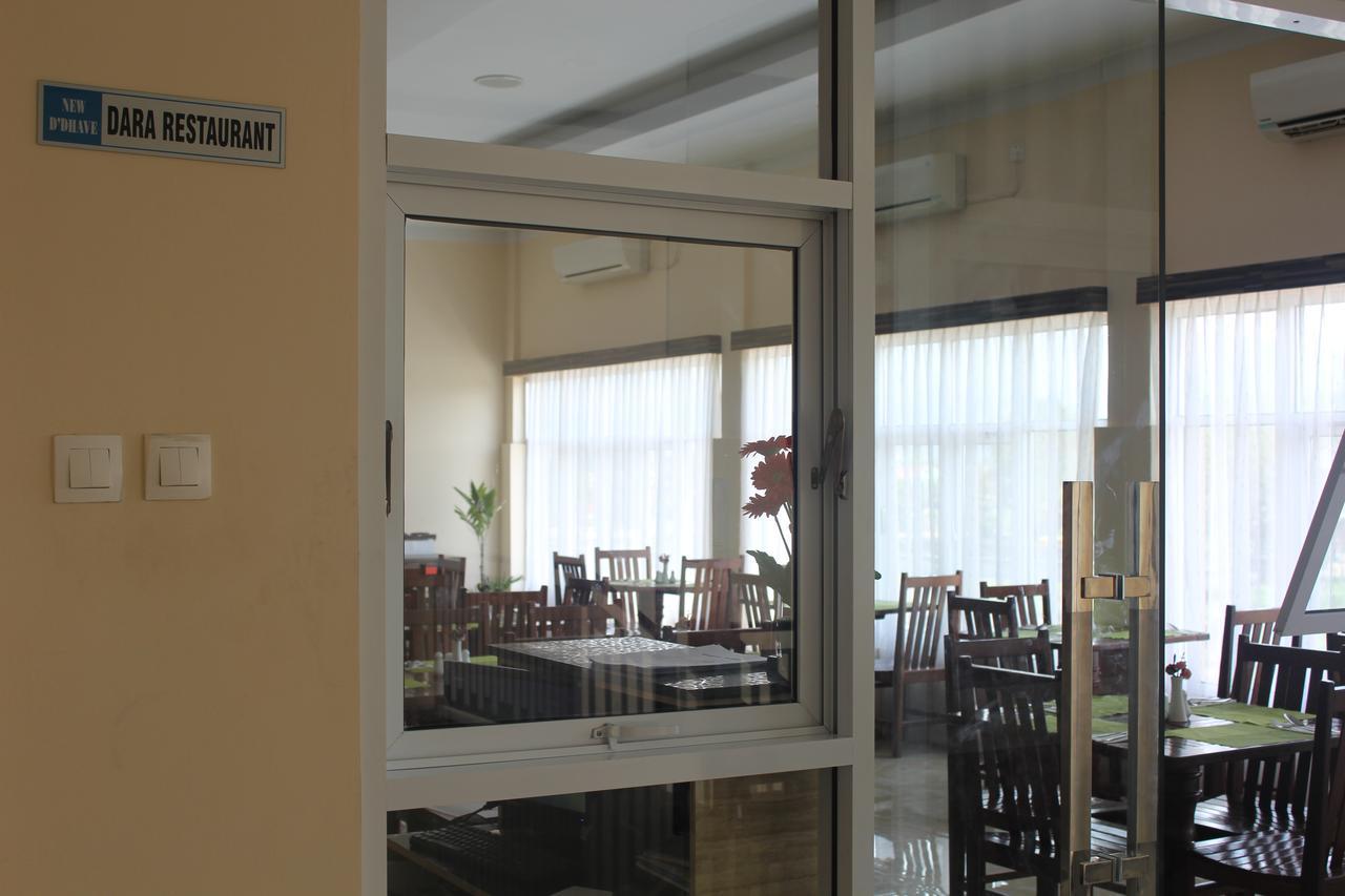 New D'Dhave Hotel Padang Kültér fotó